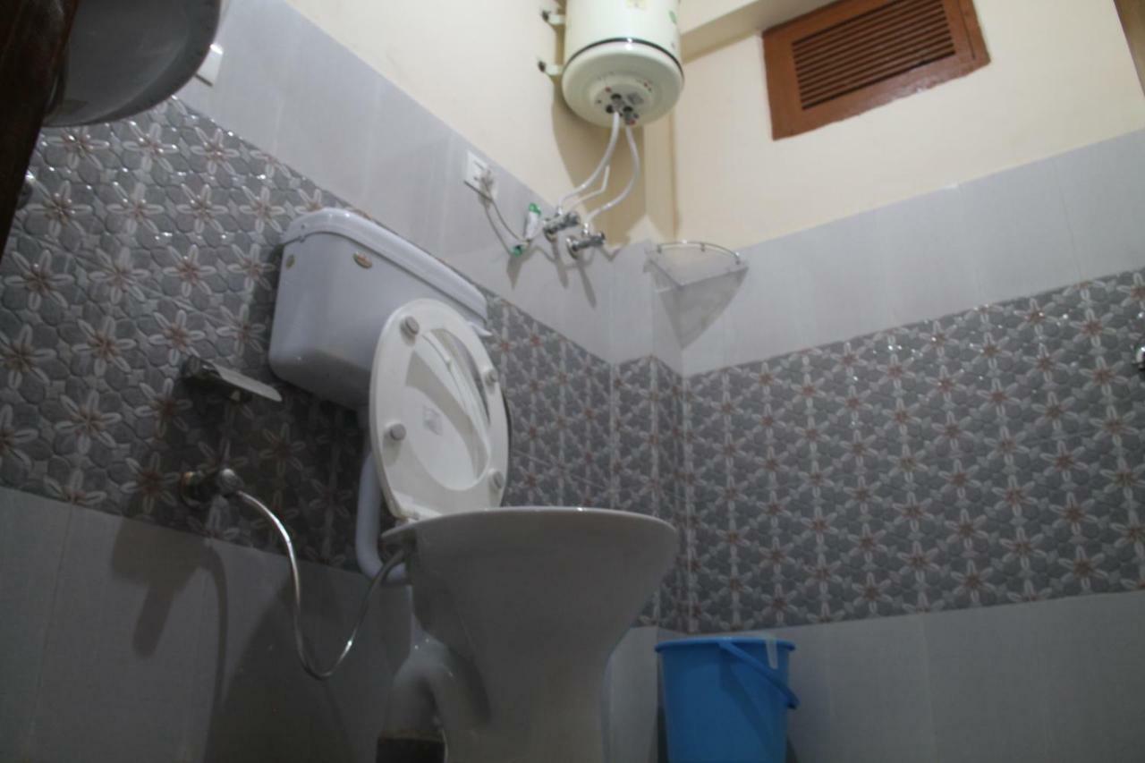 Bros Hostel Manali Buitenkant foto